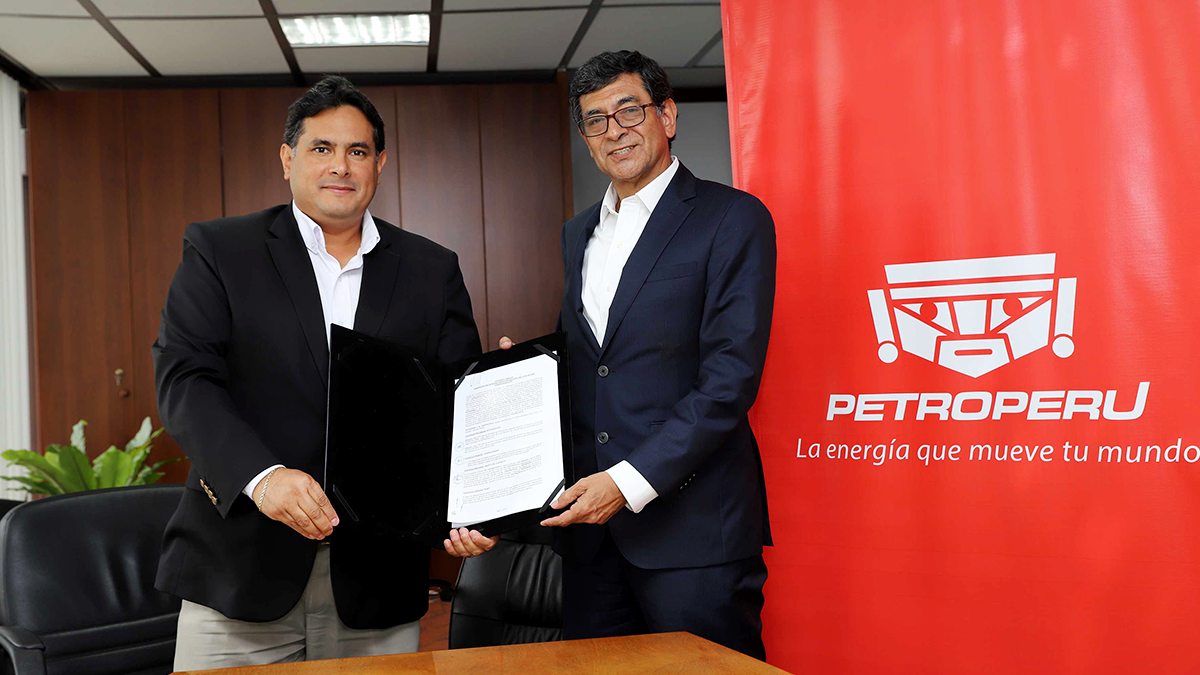 PETROPERÚ y PetroTal suscriben contrato