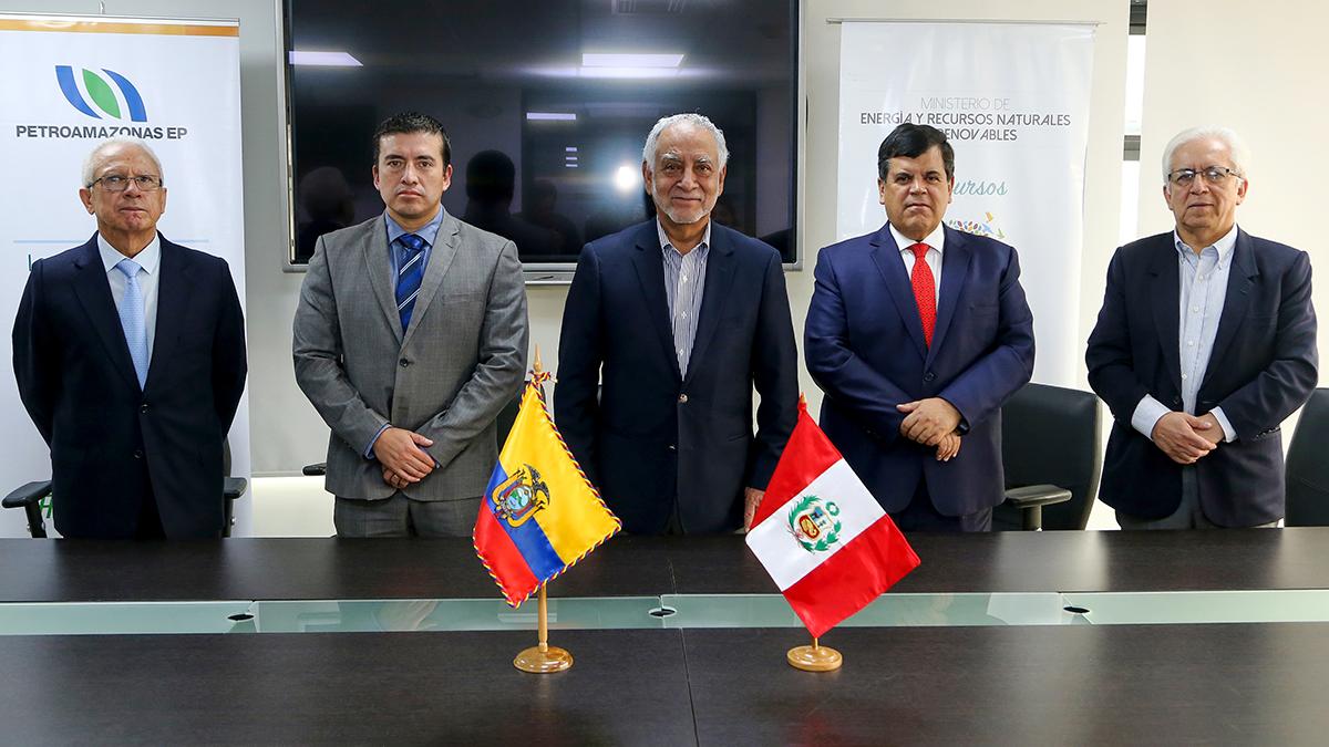 PETROPERÚ y PETROAMAZONAS evaluarán ejecución de proyectos en frontera de Perú y Ecuador