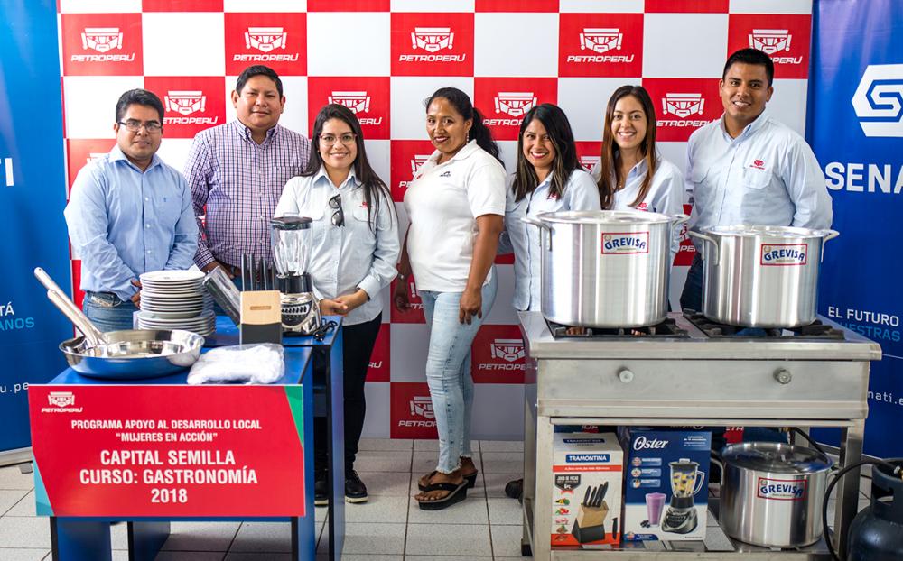 Mujeres talareñas capacitadas por PETROPERÚ reciben capital semilla para iniciar sus negocios