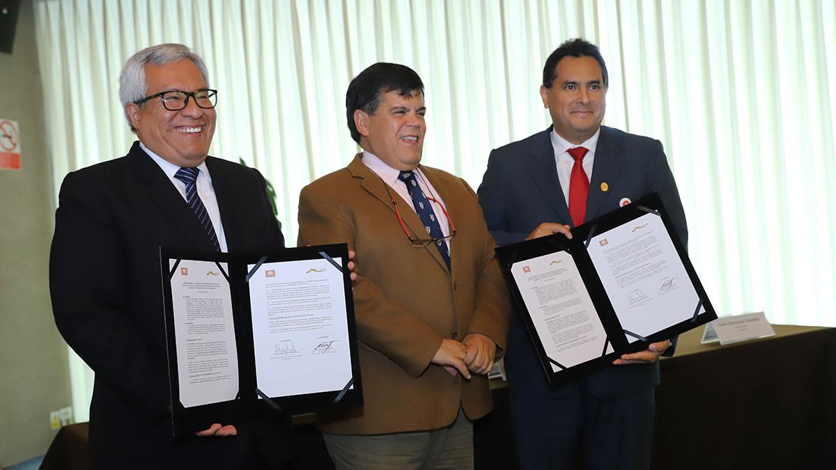 PETROPERÚ firma convenio con SERNANP para preservar la biodiversidad