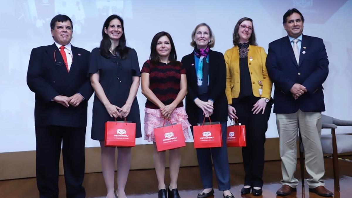 Promoviendo el empoderamiento de la mujer en el sector hidrocarburos