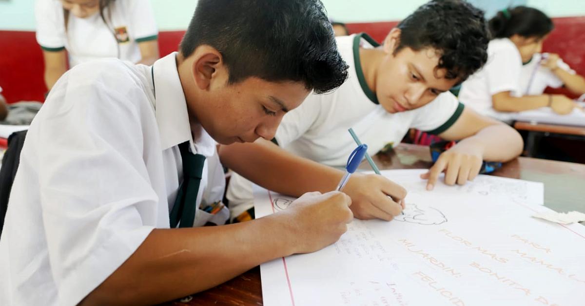 Programa educativo amplia cobertura en beneficio de más alumnos y docentes de colegios de Piura, Moquegua y Pasco