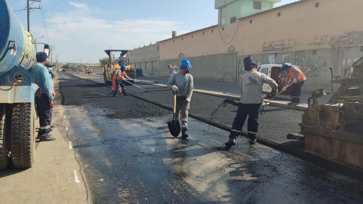 PETROPERÚ inicia trabajos de mantenimiento en segunda etapa de la vía del cono norte de Talara