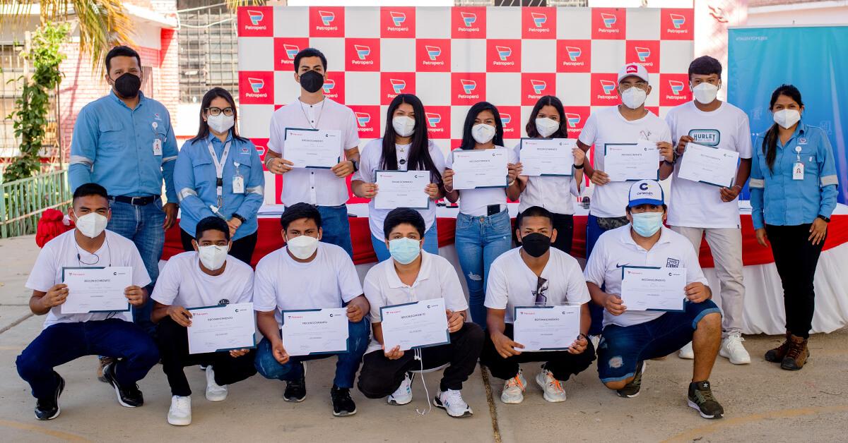 Becados talareños de carreras técnicas viajaron a Lima y Cajamarca para continuar su formación