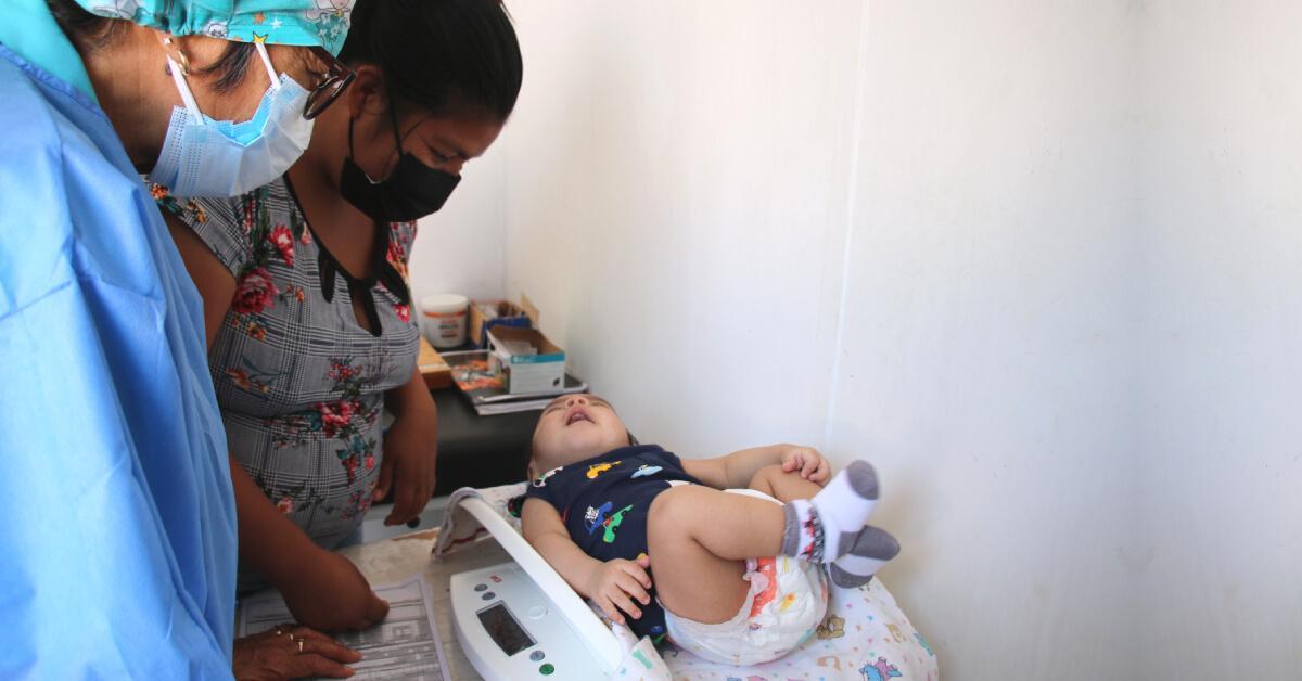 Petroperú delivers medical equipment to health center in Talara