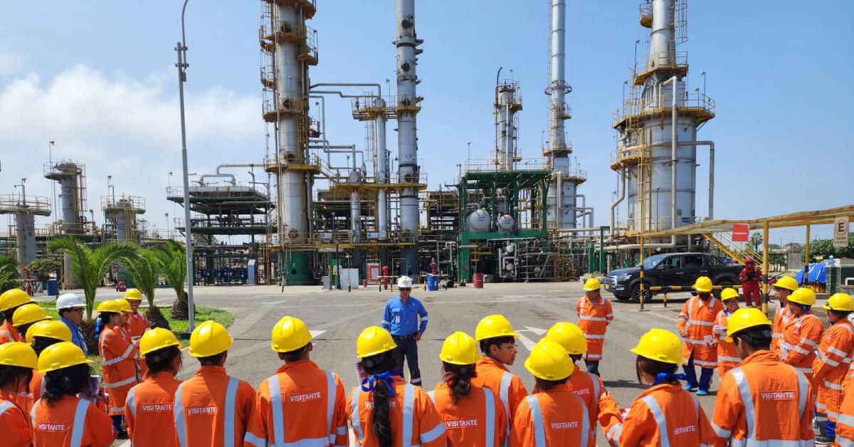 Escolares visitan Refinería Conchán y conocen su rol estratégico