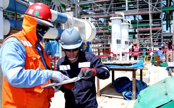 Petroperú suscribe contrato de adjudicación de unidades auxiliares y obras complementarias de la Refinería Talara