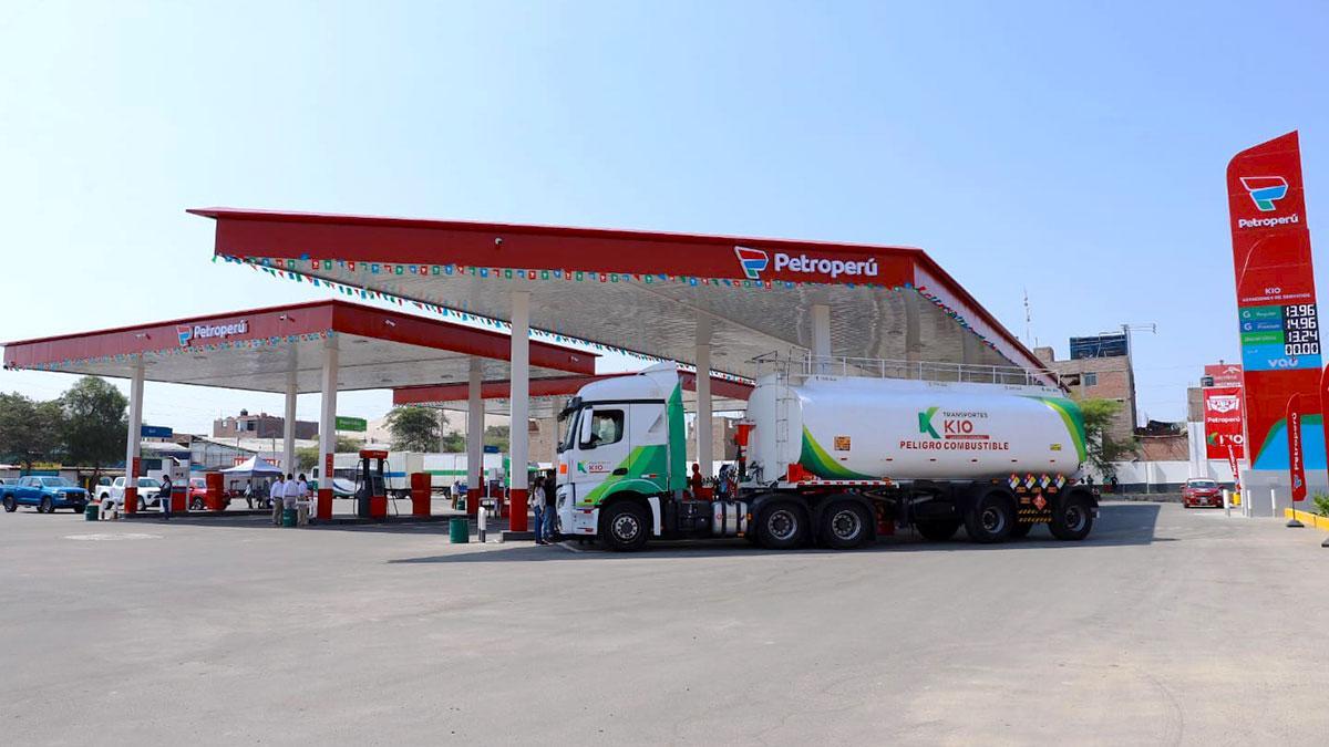 Petroperú and Grupo KIO strengthen their commercial partnership by opening a new service station in Ica