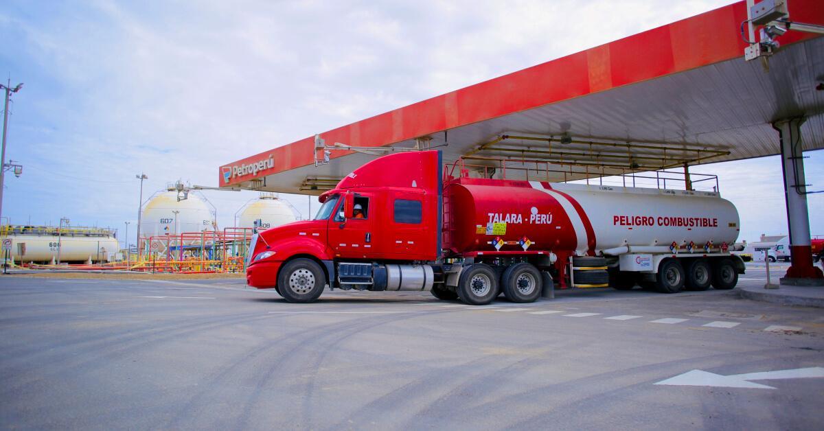 Petroperú garantiza el abastecimiento de combustibles durante cierre de puertos
