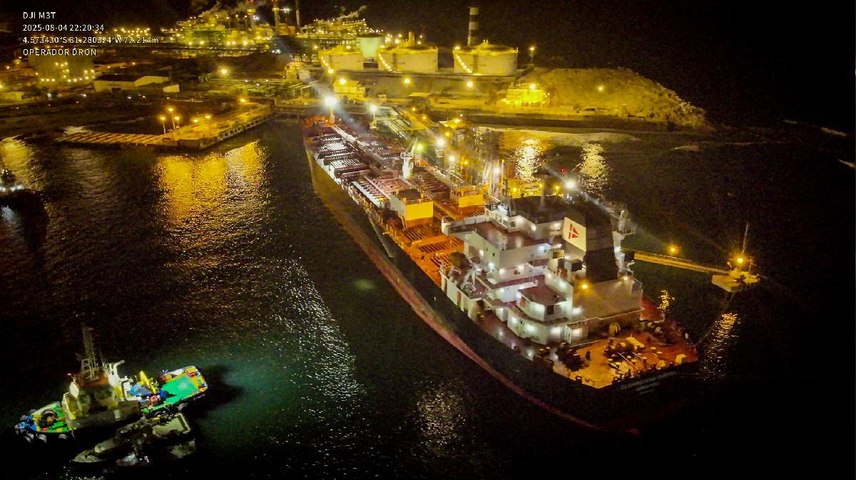 Petroperú exports more than one hundred thousand barrels of aviation fuel to Ecuador