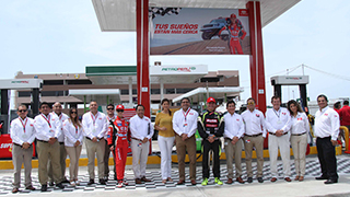 PETROPERÚ inaugura dos islas express camino a las playas del sur