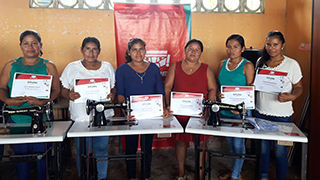 Mujeres emprenden su propio negocio gracias a PETROPERÚ