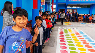 PETROPERÚ cumple con entregar juegos didácticos a institución educativa de Ilo